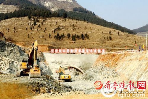 中铁四局集团承建浆水泉隧道